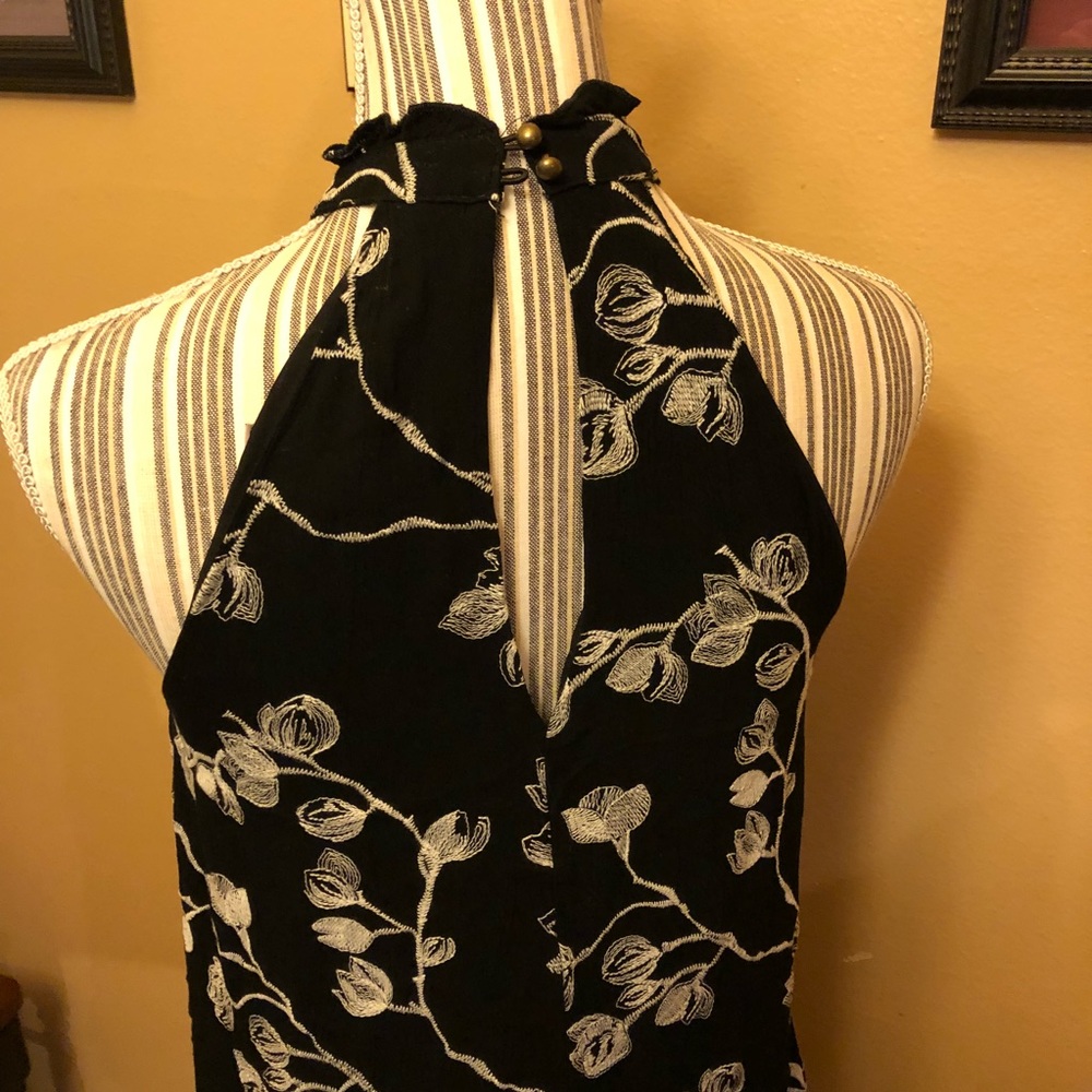 F21 black embroider sleeveless swing dress size S - Picture 2 of 8